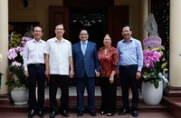 Thủ tướng dâng hương các cố lãnh đạo và thăm, chúc Tết nguyên lãnh đạo Đảng, Nhà nước