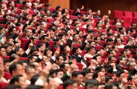 Bộ Chính trị quy định cấm bố trí người thân làm lãnh đạo ở 13 ngành
