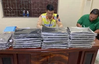 Liên tiếp bắt 3 vụ vận chuyển hàng lậu trong ngày