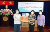 Video: Ủy ban Xã hội của Quốc hội trao tặng TP.HCM nhiều món quà giá trị