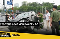 Nóng hôm nay: Ô tô tông hàng loạt xe dừng đèn đỏ