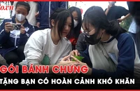 Học sinh hào hứng gói bánh chưng Tết tặng bạn có hoàn cảnh khó khăn