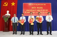 Đảng ủy UBND tỉnh Tây Ninh trao 4 quyết định về công tác cán bộ