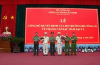 Hai lãnh đạo Công an tỉnh Tây Ninh được thăng cấp hàm Đại tá 