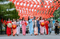 Núi Bà Đen rực rỡ sắc màu lễ hội, lập kỷ lục chợ Lá lớn nhất Việt Nam dịp 2-9