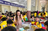 Vụ tố cáo nhập thực phẩm bẩn vào trường tiểu học: Hiệu trưởng khẳng định đã xử lý kịp thời