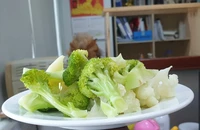 Vì sao khi cảm cúm nên ăn bông cải xanh?
