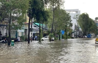 Dự báo tối nay TP.HCM mưa to kết hợp triều cường 