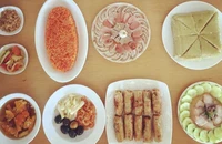Người béo phì nên ăn uống thế nào trong ngày Tết để giữ gìn sức khỏe?