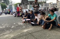 Người dân TP.HCM xếp hàng làm hồ sơ trước ngày bảng giá đất mới có hiệu lực