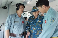 Huy động trực thăng ra Lý Sơn tìm kiếm 3 người bị trôi dạt trên thuyền thúng