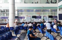 Người dân đến khám chữa bệnh BHYT tại BV Gò Vấp. Ảnh: Nguyễn Hiền 