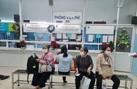 Trường hợp cấp cứu vào ngày lễ, tết thì quyền lợi của người tham gia BHYT vẫn được bảo đảm. Ảnh: NGUYỄN HIỀN