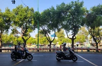 Người lao động nếu bị tai nạn xe khi đi làm tại tuyến đường và thời gian hợp lý mà bị suy giảm khả năng lao động từ 5%… thì thuộc trường hợp đủ điều kiện hưởng chế độ tai nạn lao động. Ảnh minh họa: Thanh Trang