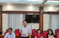 Các đại diện ngành góp ý dự thảo Luật Đấu giá tài sản. Ảnh: NGUYỄN HIỀN