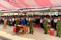 Phiên tòa xét xử lưu động 2 vụ án hình sự diễn ra tại trường THCS Châu Đức với sự tham dự của lãnh đạo, giáo viên và học sinh 17 trường THCS huyện Châu Đức. Ảnh: PS