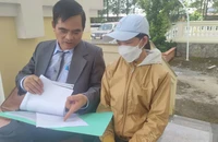 Tòa bác nội dung kháng cáo của phía bị đơn là bà Cao Thị Cúc và giao bé TGB lại cho người mẹ trước đây đã cho con tại Tịnh thất Bồng Lai. Ảnh: NH