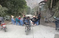 Hoà Bình dừng cấp phép dự án khai thác đá sau vụ dân chặn mỏ đá gây ô nhiễm