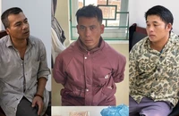 Sau 2 tháng theo dõi, công an bắt nghi can đang trữ 4 bánh heroin