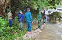 Lai Châu: Dắt xe qua đập tràn, ba người bị lũ cuốn trôi