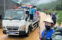 Du khách kẹt trong lũ ở Hà Giang cảm ơn sự sẻ chia của người dân