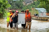 Phú Thọ huy động quân đội, công an hỗ trợ người dân tránh lũ