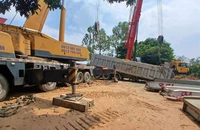 Vụ sập cầu Phong Châu: Phát hiện thi thể trong cabin xe đầu kéo 