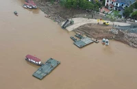 Sẽ đóng, mở cầu phao Phong Châu khi có phương tiện thủy lưu thông
