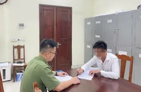 Lập Hội Chơi Chim để báo chốt CSGT