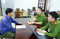 Lái ô tô đi cắt trộm cáp viễn thông thì bị bắt