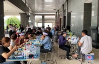 Vụ lật tàu ở vịnh Hạ Long: Nghĩa tình người làm du lịch giữa những đau thương
