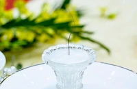 Quảng Ninh thông tin về việc chùa Ba Vàng tổ chức rước và chiêm bái vật thể được cho là 'xá lợi tóc Đức Phật'