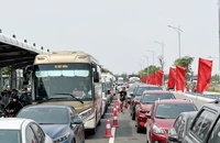 Hải Phòng hạn chế ô tô qua phà Đồng Bài vào giờ cao điểm