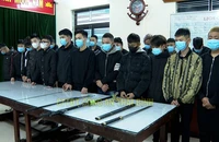 Triệu tập hơn 50 thanh thiếu niên phóng xe, cầm hung khí đánh nhau trên phố