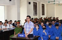 Cựu Tổng biên tập Tạp chí Môi trường và Đô thị Việt Nam cùng các đồng phạm hầu tòa