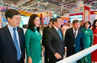 Ông Nguyễn Xuân Thắng dự triển lãm thành tựu Quảng Ninh 5 năm