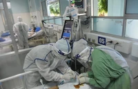 Ngày 9-5, cả nước chỉ còn 2 ca COVID-19 phải can thiệp tim phổi nhân tạo