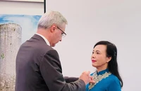 PGS.TS Nguyễn Thị Kim Tiến, nguyên Bộ trưởng Y tế nhận Huân chương Bắc đẩu Bội tinh lần 2
