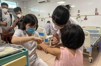 Sắp có vaccine Moderna để tiêm trả mũi 2 cho trẻ từ 6 - dưới 12 tuổi 