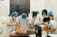 Bộ Y tế quy định những người bắt buộc phải đeo khẩu trang nơi công cộng