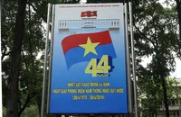 TP.HCM rực rỡ cờ, hoa mừng lễ kỷ niệm 30-4 và 1-5