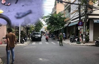Video: Hiện trường vụ hỗn chiến khiến 1 người nằm bất động, dưới đất có khẩu súng