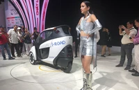 'Độc, lạ' chiếc xe điện 3 bánh I-Road tại triển lãm ô tô 2018