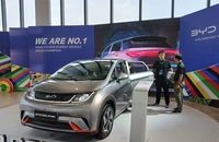 Ô tô nhập khẩu từ Trung Quốc ồ ạt vào Việt Nam trong bối cảnh xe nhập giảm