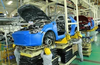 Bộ Tài chính đề xuất không giảm 50% lệ phí trước bạ ô tô lắp ráp trong nước
