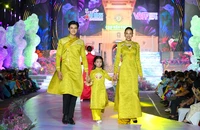 Lễ hội Áo dài TP.HCM 2025 qua chùm ảnh 'Sắc - Son' đầy ấn tượng