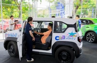 Thị trường ô tô Tết 2026: Giảm giá kỷ lục, xe xanh lên ngôi