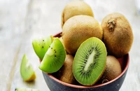 Lý do bạn nên ăn kiwi trong những ngày du xuân