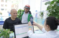 Sim di động đang dùng số CMND cũ có bị khoá sau 31-3?