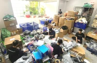Người bán hàng livestream lo lắng vì sàn thương mại điện tử tăng phí